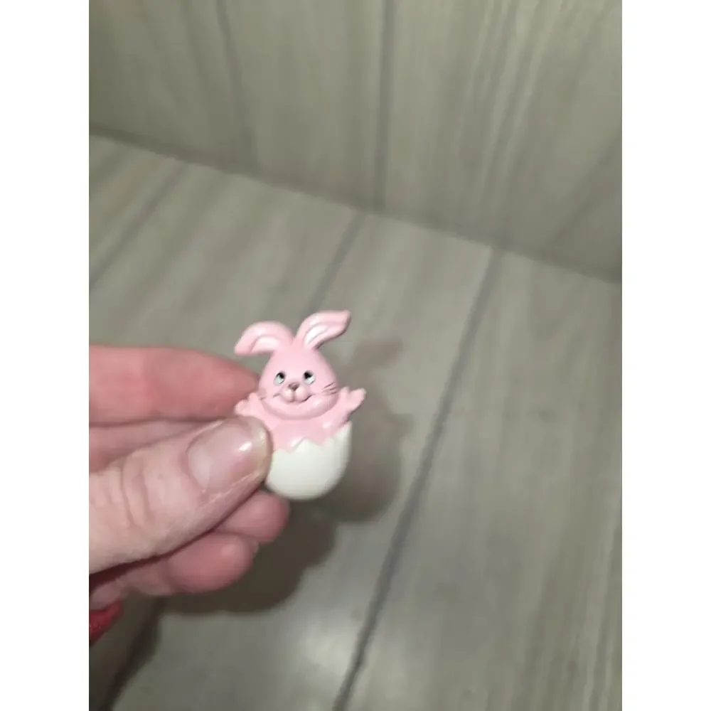 Vtg Russ/Avon Pins Christmas Mouse In Package Bunny Egg Stocking Holiday Brooch